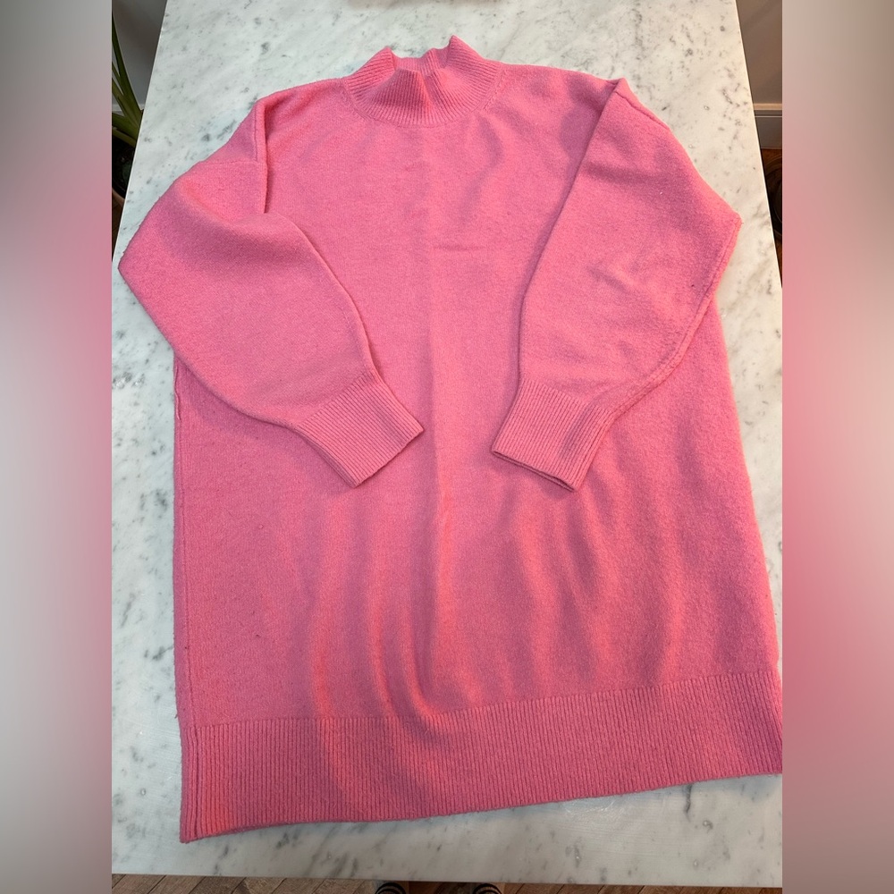 & Other Stories pink sweater dress with belt. Size large